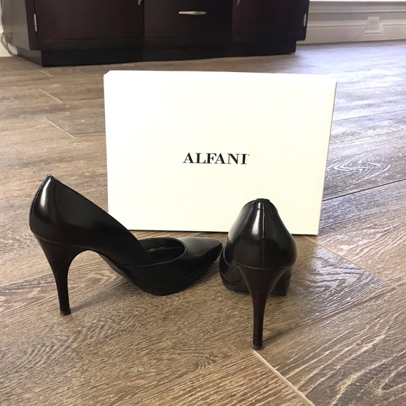 Alfani ‘Florian’ Espresso Leather Heels - Picture 3 of 5